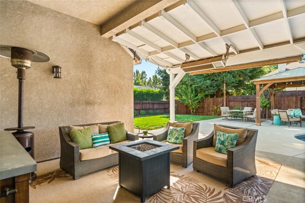 1 London Court, Chico, CA 95973