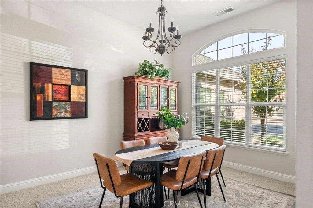 1 London Court, Chico, CA 95973