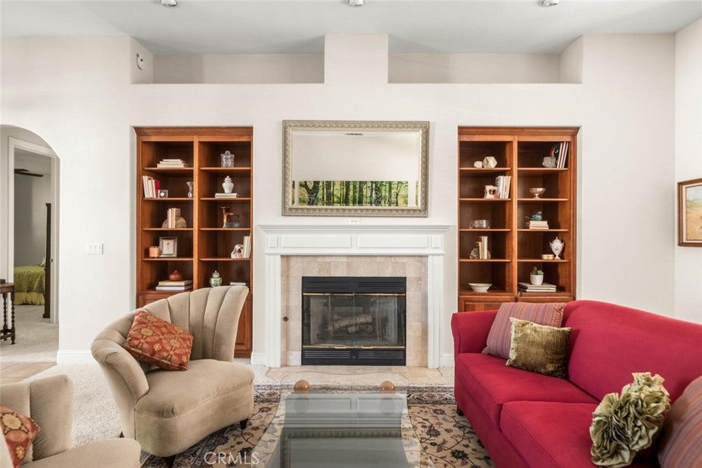 1 London Court, Chico, CA 95973