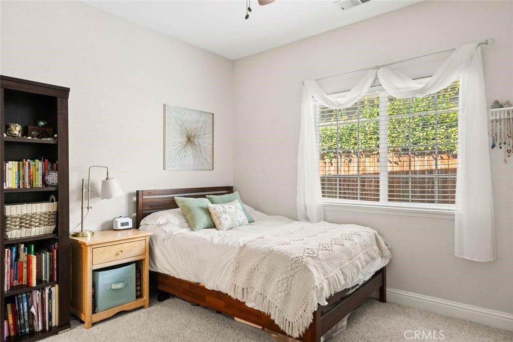 1 London Court, Chico, CA 95973
