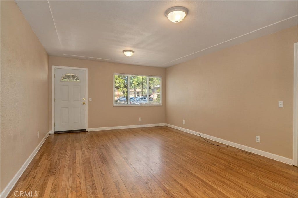 827 W 2nd Avenue, Chico, CA 95926 827 W 2nd Avenue, Chico, CA 95926