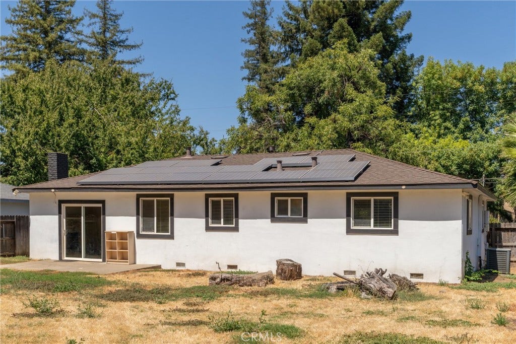 827 W 2nd Avenue, Chico, CA 95926 827 W 2nd Avenue, Chico, CA 95926