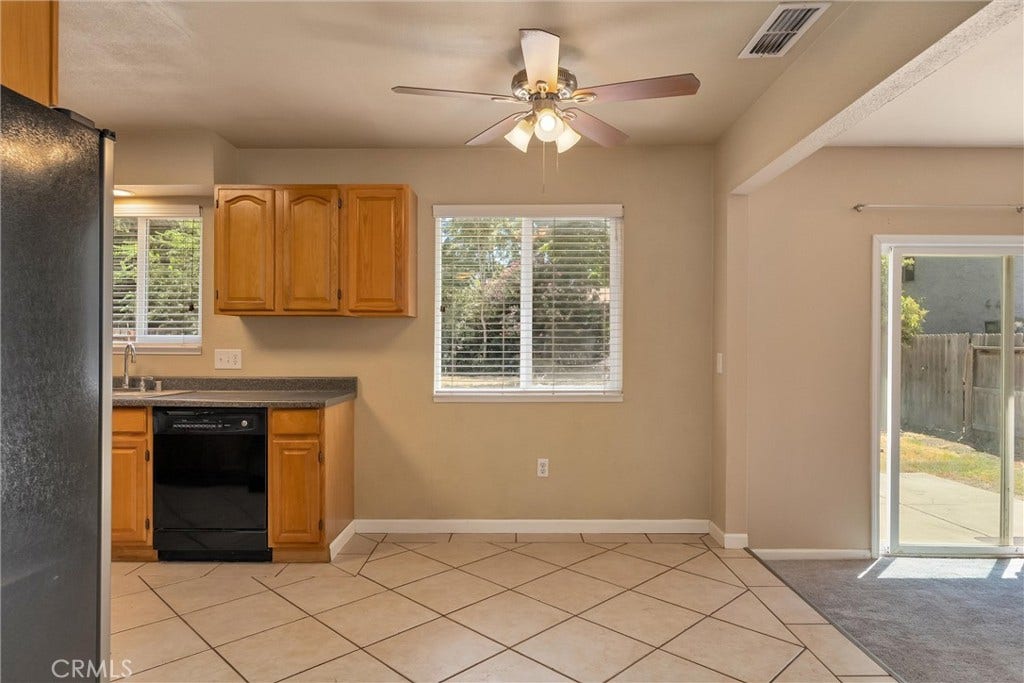 827 W 2nd Avenue, Chico, CA 95926 827 W 2nd Avenue, Chico, CA 95926