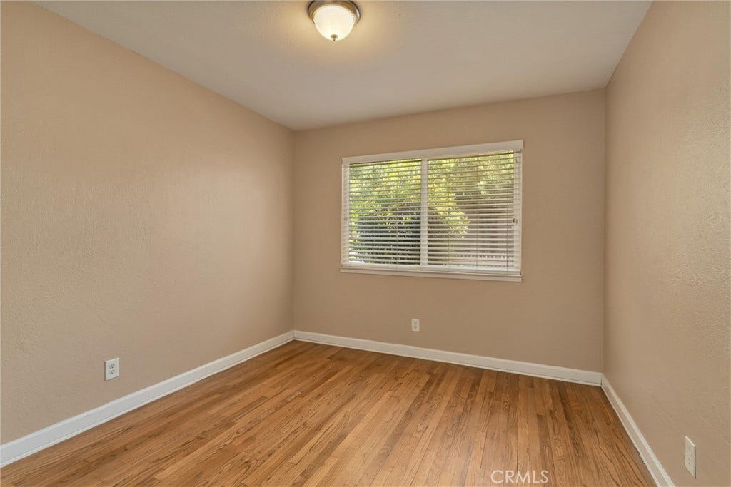 827 W 2nd Avenue, Chico, CA 95926 827 W 2nd Avenue, Chico, CA 95926