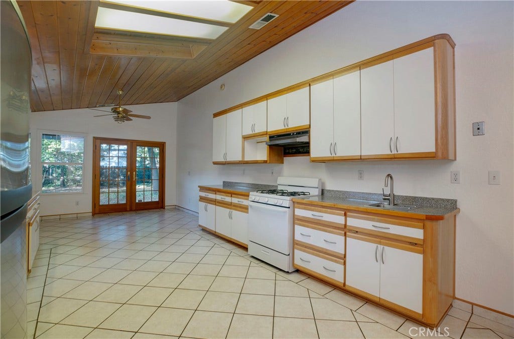 913 Arbutus, Chico, CA 95926 913 Arbutus, Chico, CA 95926