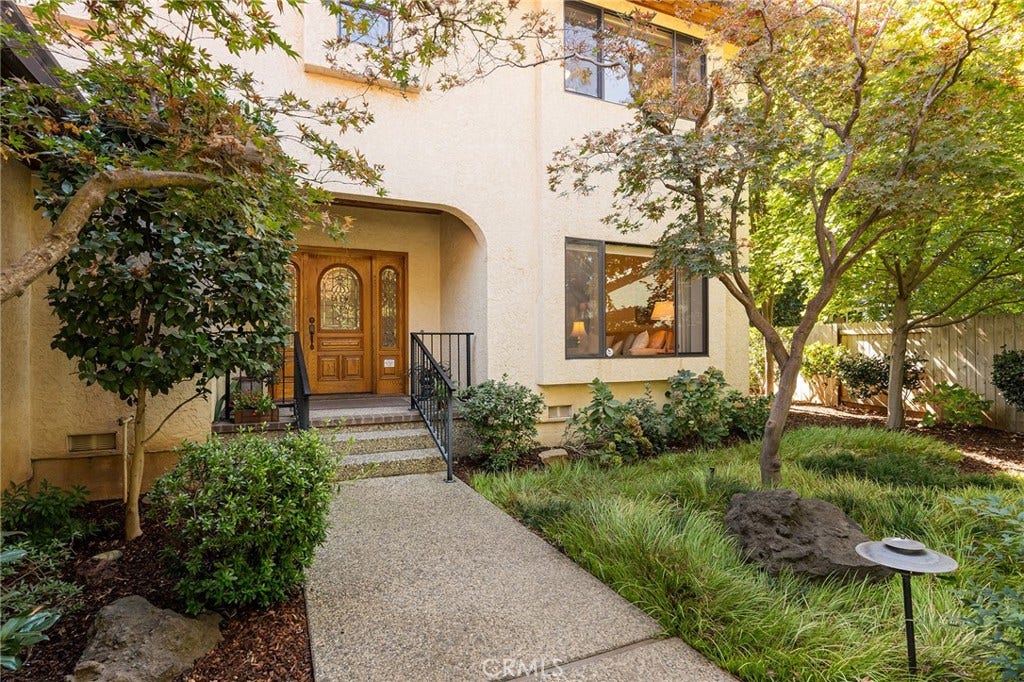 2241 River Bend Lane, Chico, CA 95926