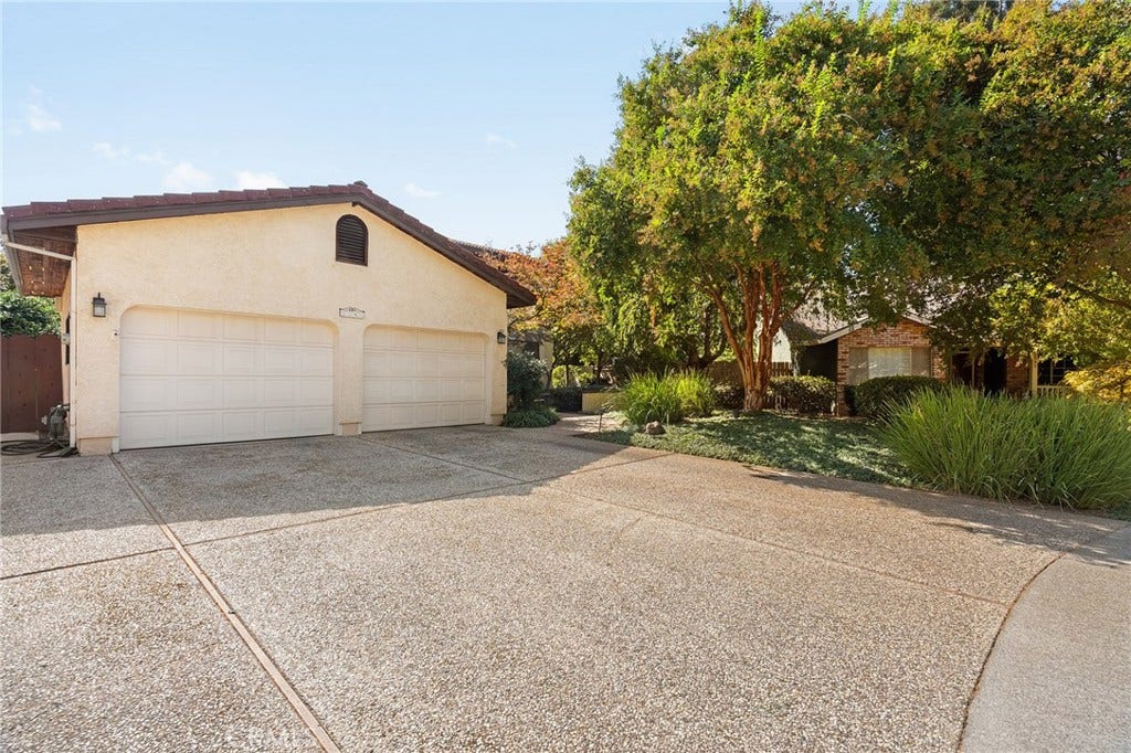 2241 River Bend Lane, Chico, CA 95926
