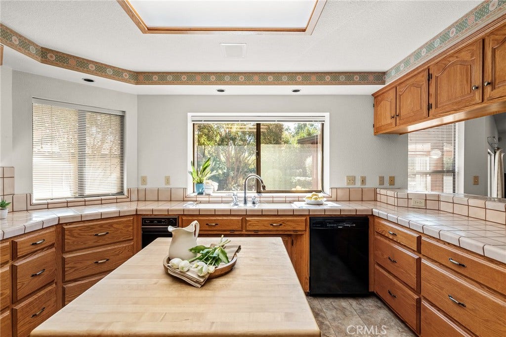 2241 River Bend Lane, Chico, CA 95926