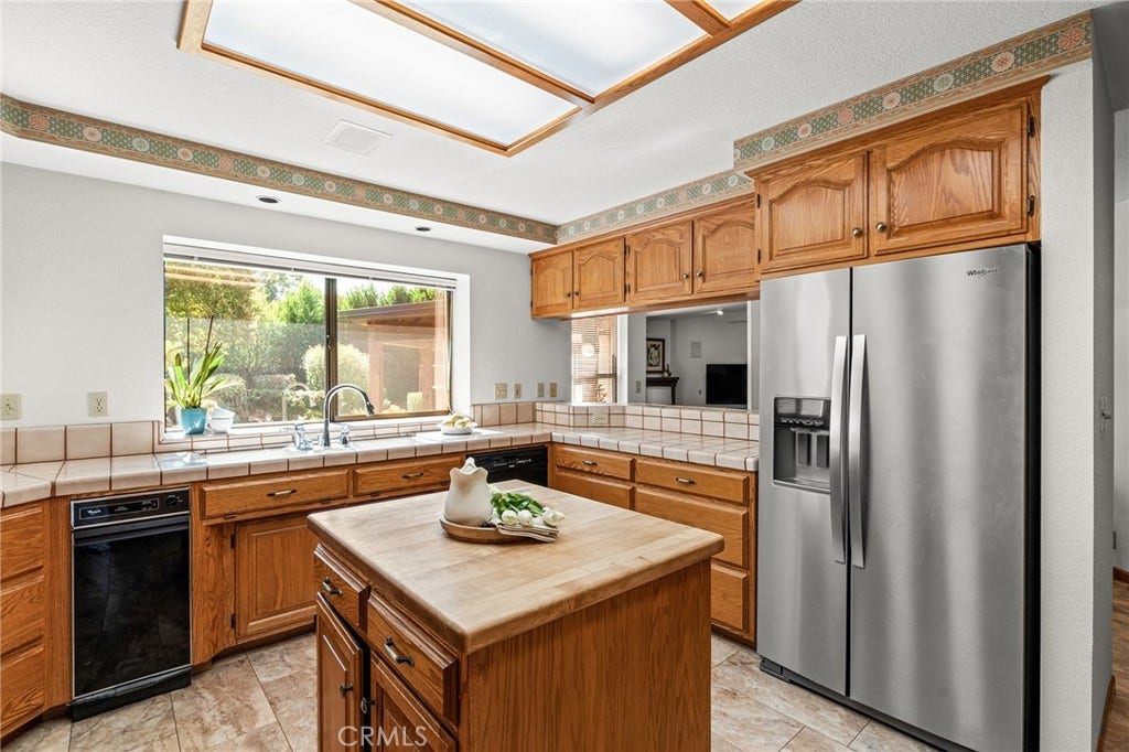 2241 River Bend Lane, Chico, CA 95926