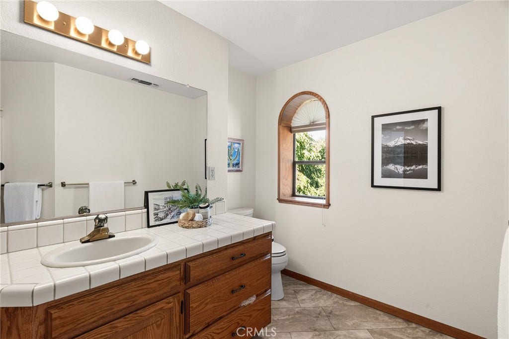 2241 River Bend Lane, Chico, CA 95926