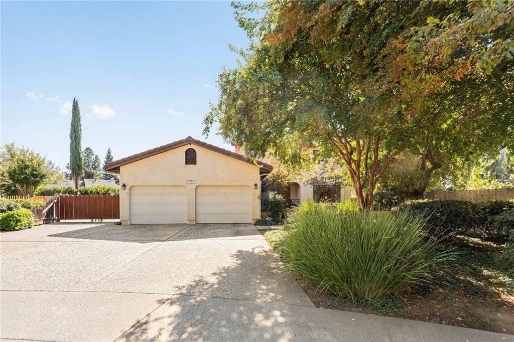 2241 River Bend Lane, Chico, CA 95926