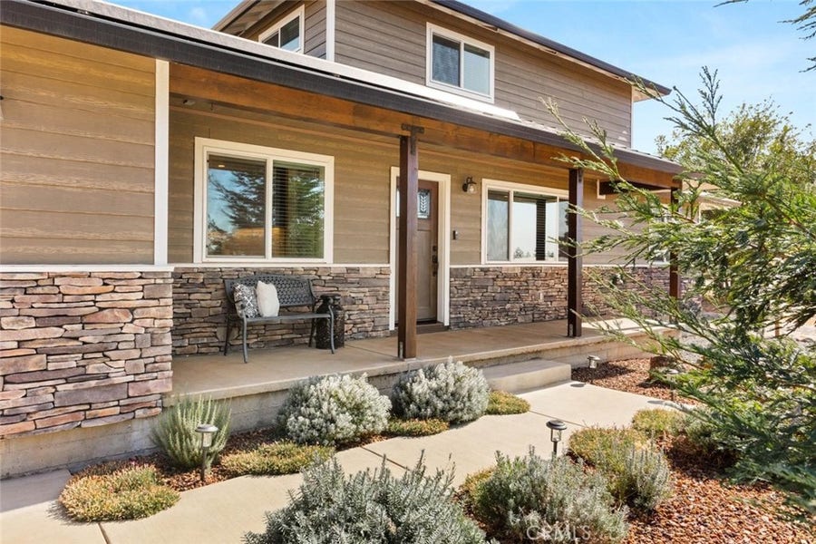 Property photo for 5984 Sawmill Road, Paradise, CA