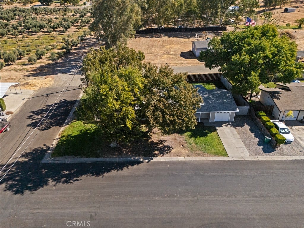 627 El Paso, Corning, CA 96021 627 El Paso, Corning, CA 96021