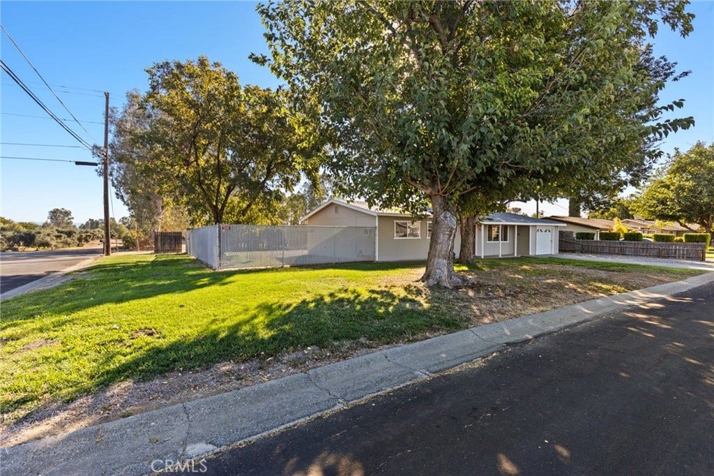627 El Paso, Corning, CA 96021 627 El Paso, Corning, CA 96021