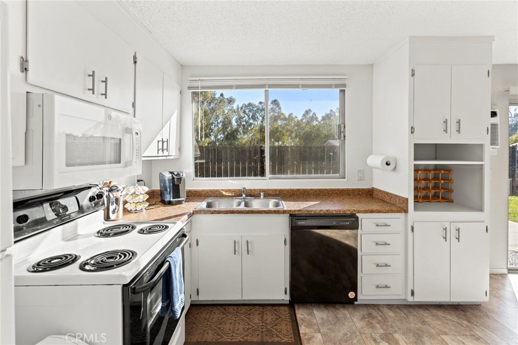 627 El Paso, Corning, CA 96021 627 El Paso, Corning, CA 96021