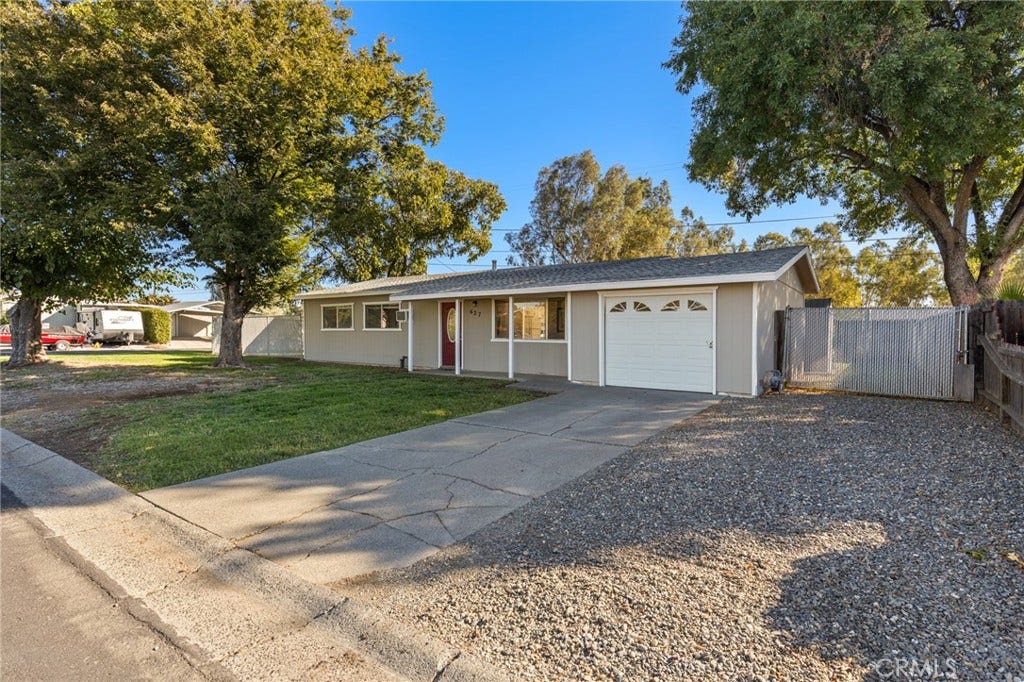 627 El Paso, Corning, CA 96021 627 El Paso, Corning, CA 96021