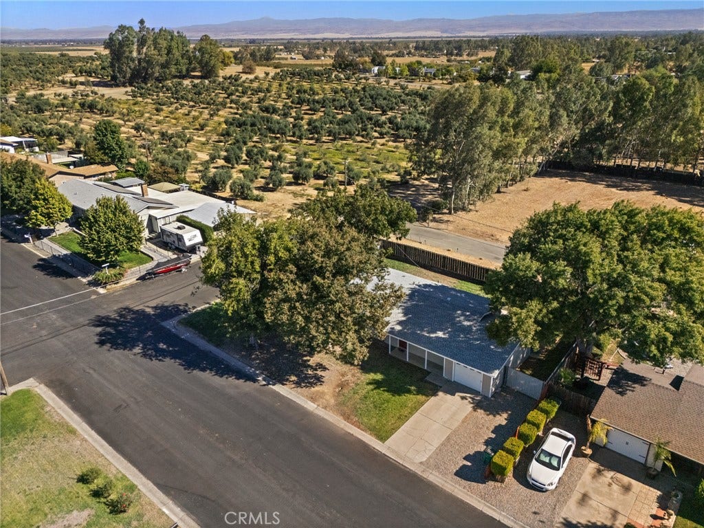 627 El Paso, Corning, CA 96021 627 El Paso, Corning, CA 96021