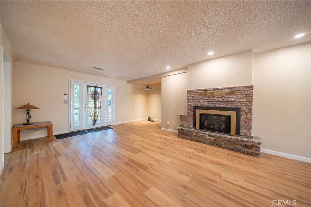 3500 Pioneer, Redding, CA 96001 3500 Pioneer, Redding, CA 96001