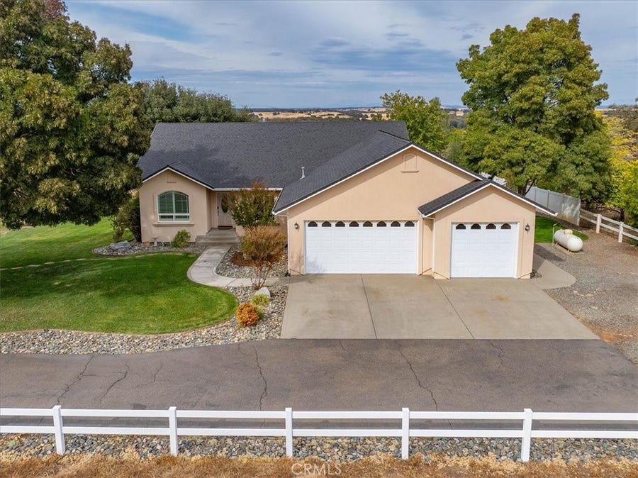 Property photo for 19590 Mira Loma Court, Red Bluff, CA