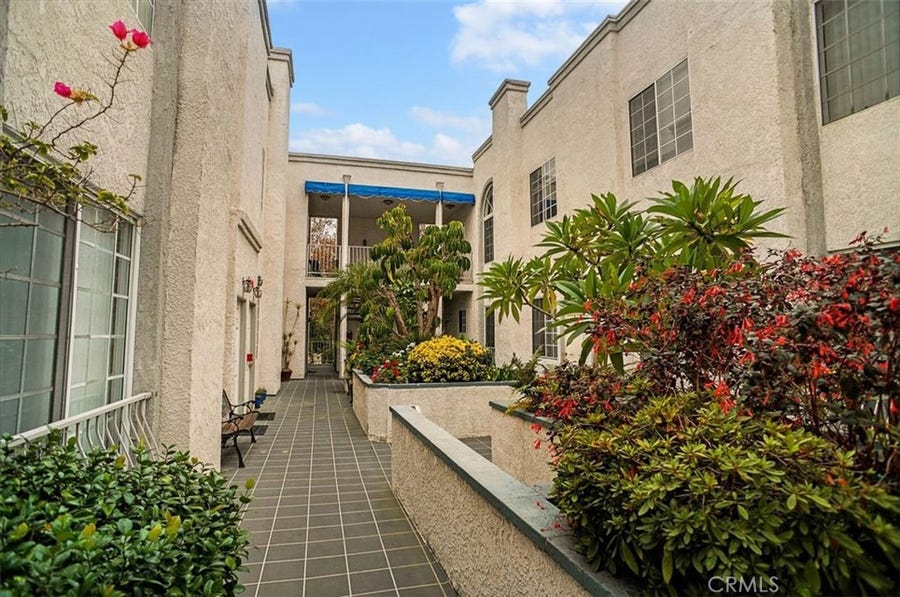 Property photo for 151 N Maple Street, #105, Burbank, CA