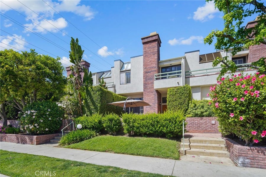 Property photo for 18759 Hatteras Street, #24, Tarzana, CA