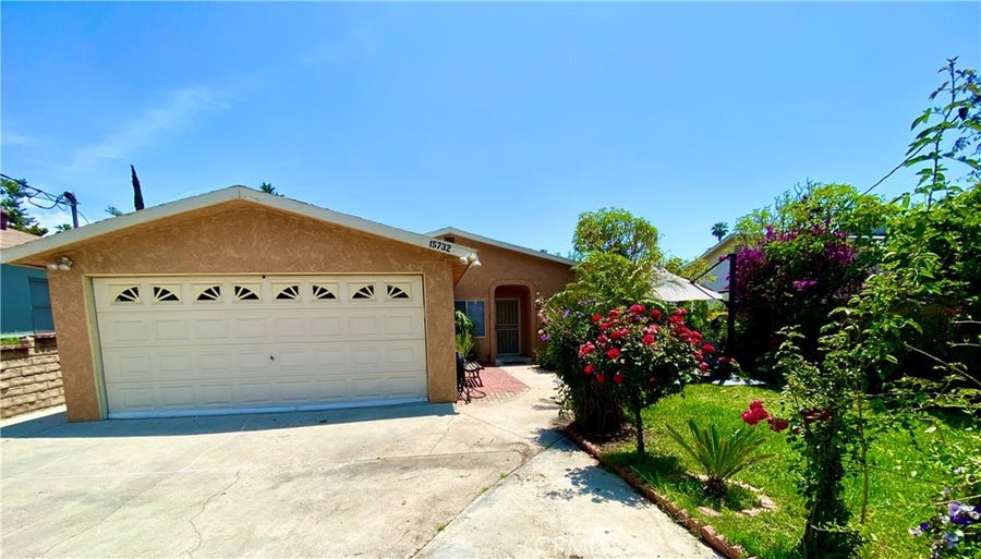 Property photo for 15732 Kadota Street, Sylmar, CA