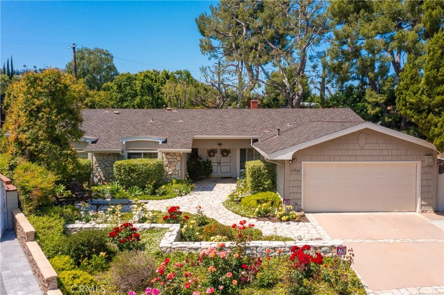 Property photo for 17732 Corinthian Drive, Encino, CA