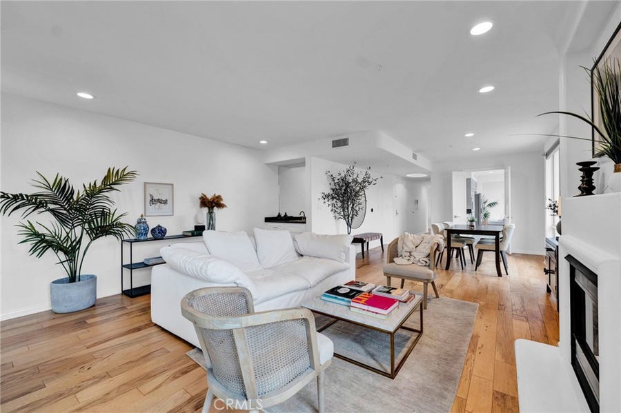 Property photo for 131 Croft, #201, Los Angeles, CA