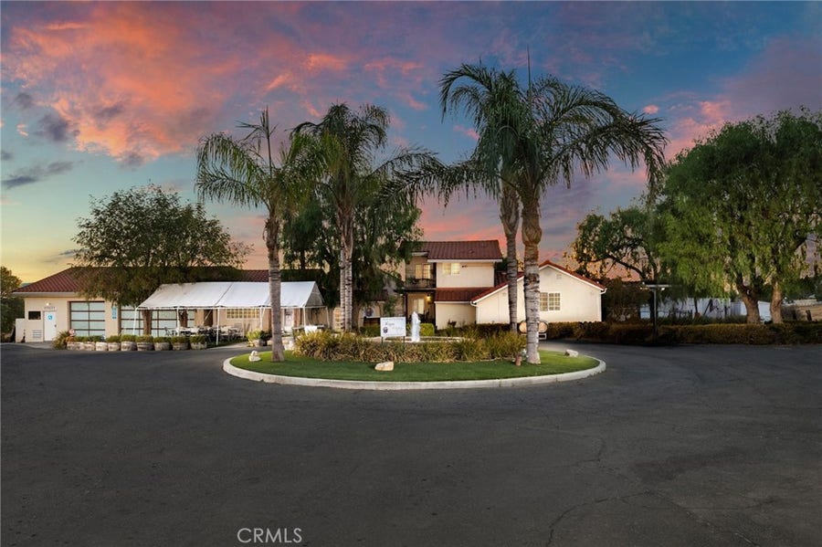 Property photo for 10262 Sierra Highway, Agua Dulce, CA