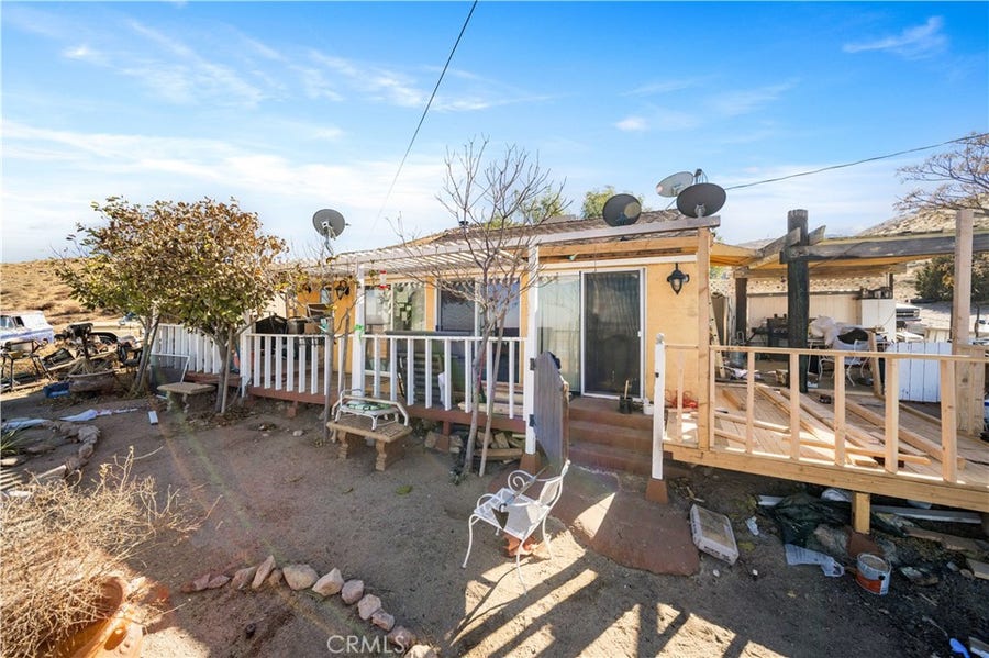 Property photo for 1850 Katee Lane, Palmdale, CA