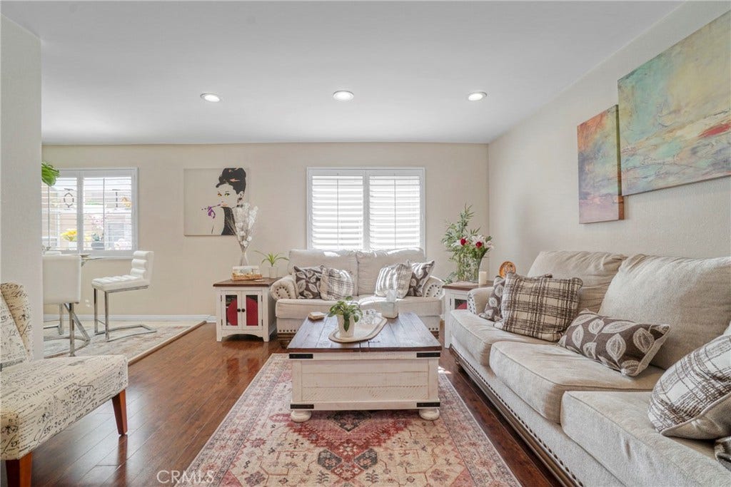 18730 Hatteras Street, #49, Tarzana, CA 91356