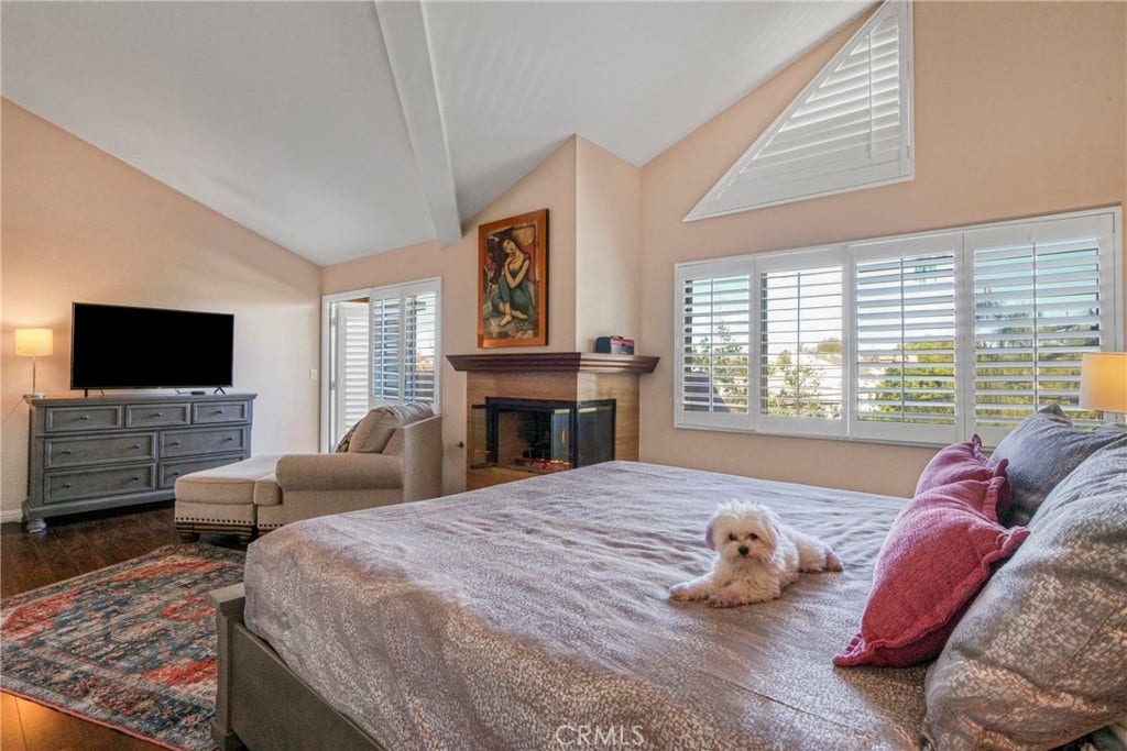 18730 Hatteras Street, #49, Tarzana, CA 91356