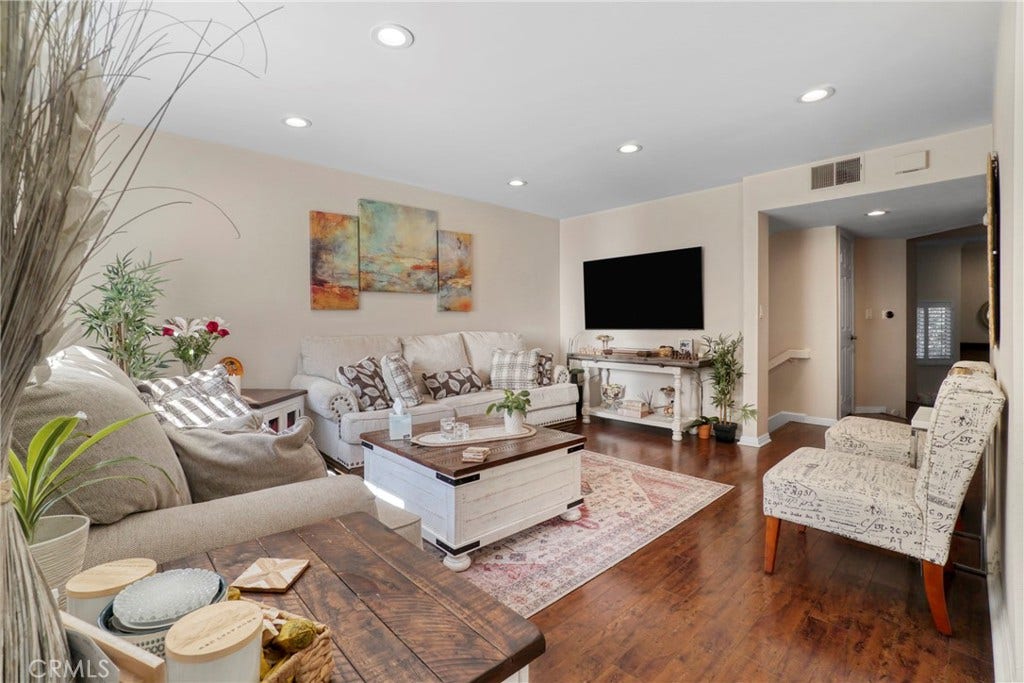 18730 Hatteras Street, #49, Tarzana, CA 91356