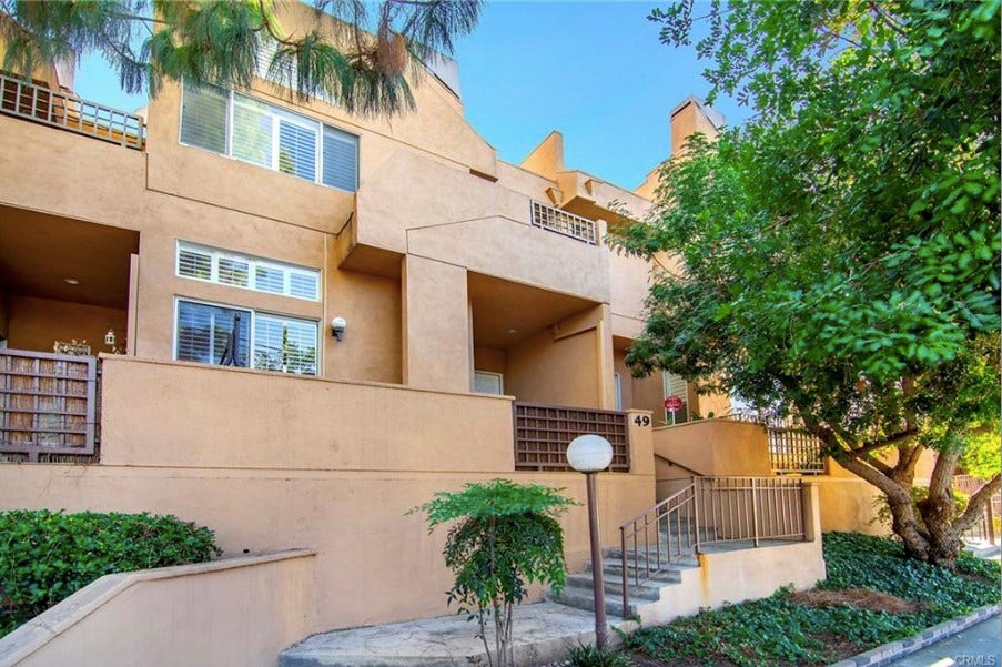 18730 Hatteras Street, #49, Tarzana, CA 91356