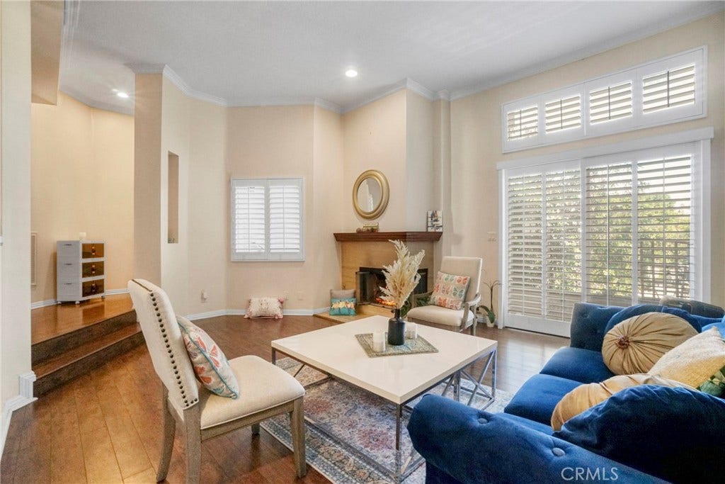 18730 Hatteras Street, #49, Tarzana, CA 91356