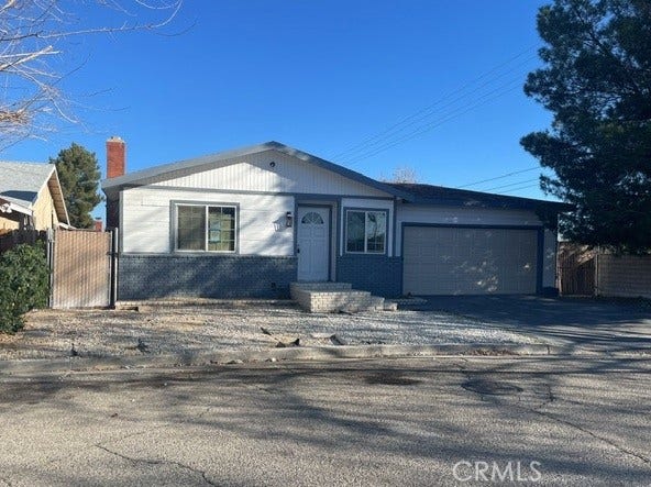 Property photo for 1853 Horizon Lane, Lancaster, CA
