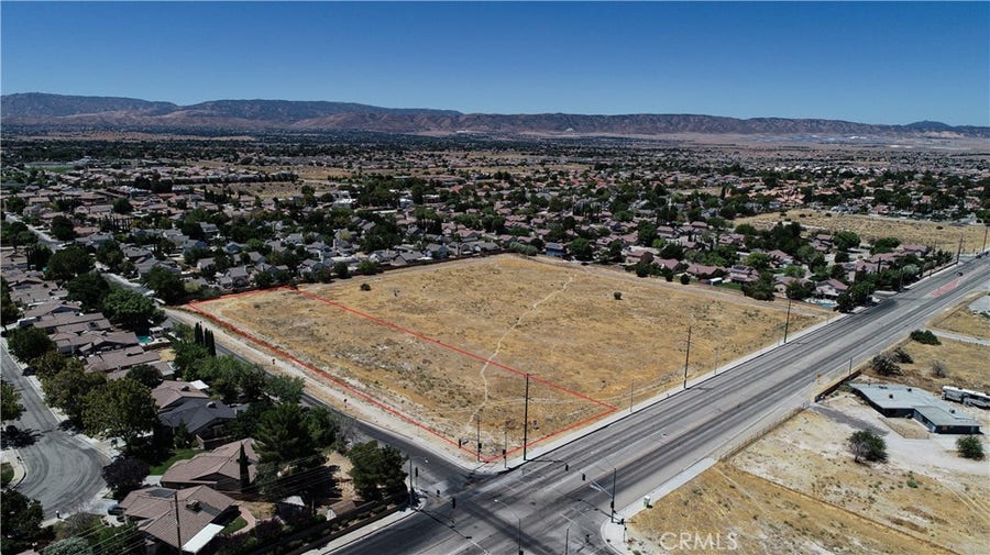 Property photo for 0 E S/W Corner W Ave J & 32nd St W, Lancaster, CA