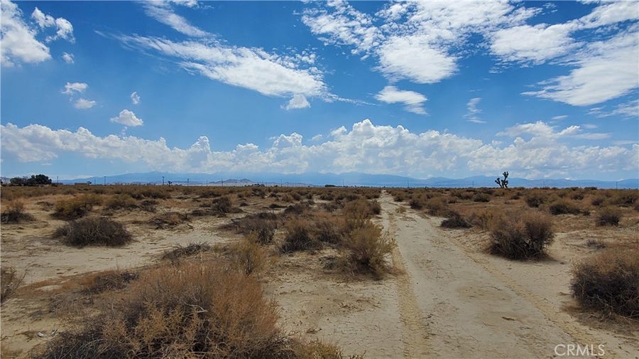 Property photo for 0 Maryfield Ave (110th & G12), Lancaster, CA