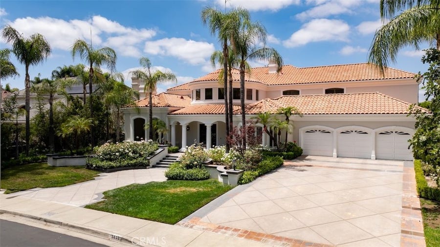 Property photo for 5633 Newcastle Ln, Calabasas, CA