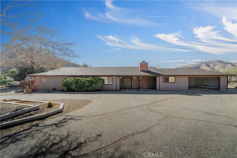 Property photo for 31427 Indian Oak Rd, Acton, CA