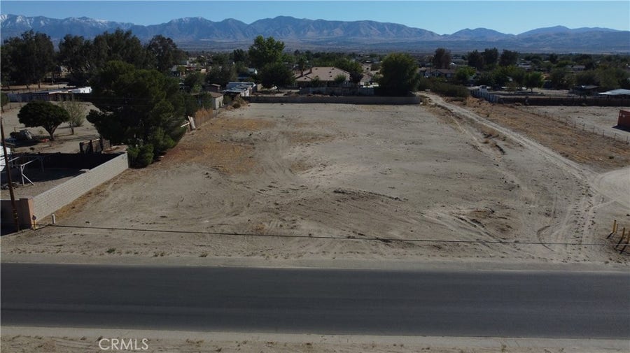 Property photo for 112 E/Cor Avenue #R2, Sun Village, CA