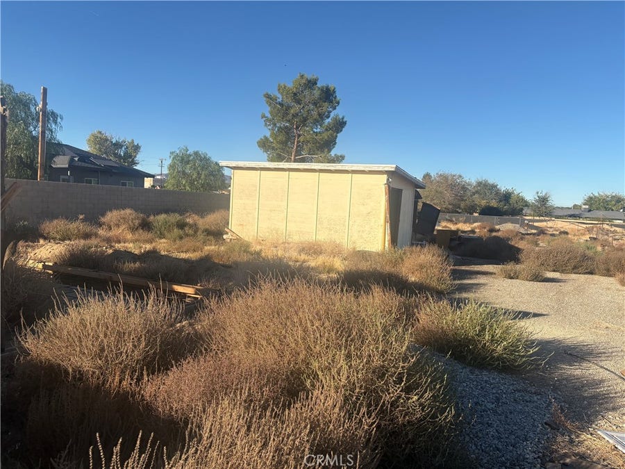 Property photo for 43029 7th Street E, Lancaster, CA