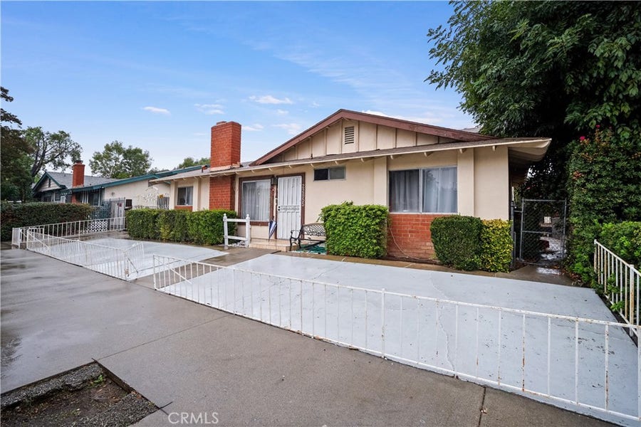 Property photo for 22855 Vanowen, West Hills, CA