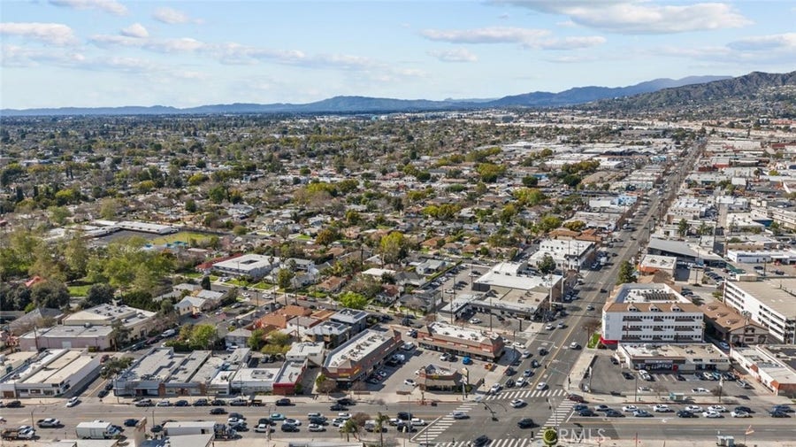 Property photo for 101 N Victory Boulevard, #E, Los Angeles, CA