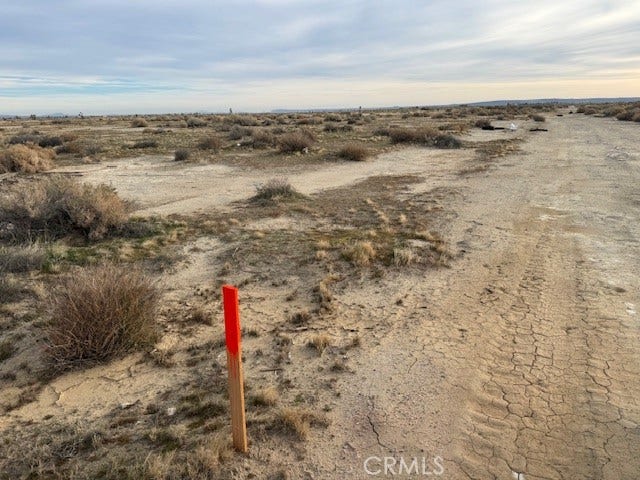 Property photo for 1 Vac/Vic 32 Ste/Ave F8, Lancaster, CA
