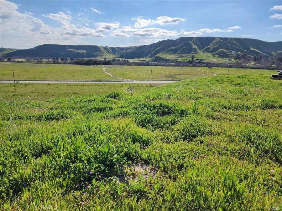 Property photo for 13300 Round Mountain Road, Bakersfield, CA