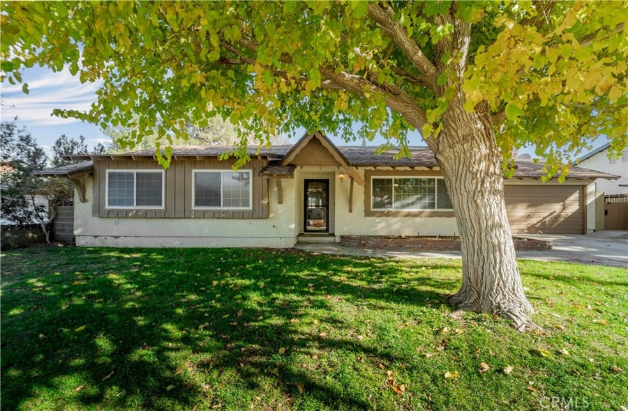 Property photo for 41852 Shain Lane, Lancaster, CA