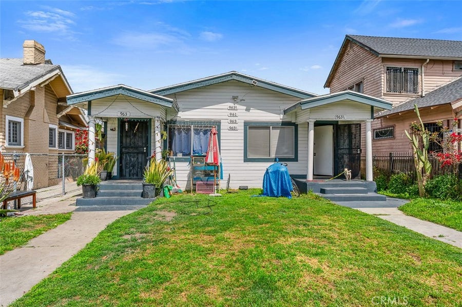Property photo for 961 W 47th Street, Los Angeles, CA