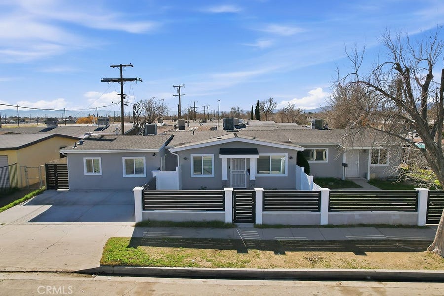 Property photo for 552 W Avenue H8, Lancaster, CA
