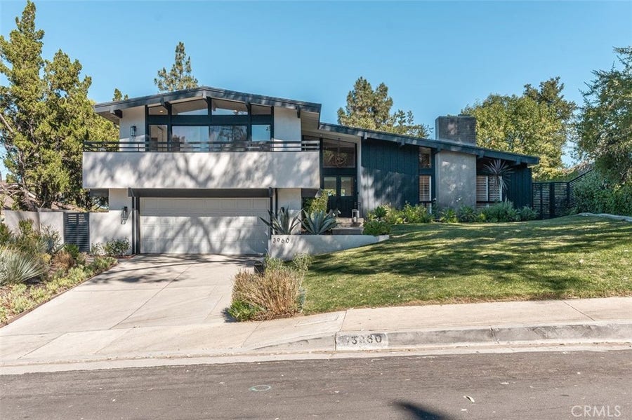 Property photo for 3960 Ellenita, Tarzana, CA